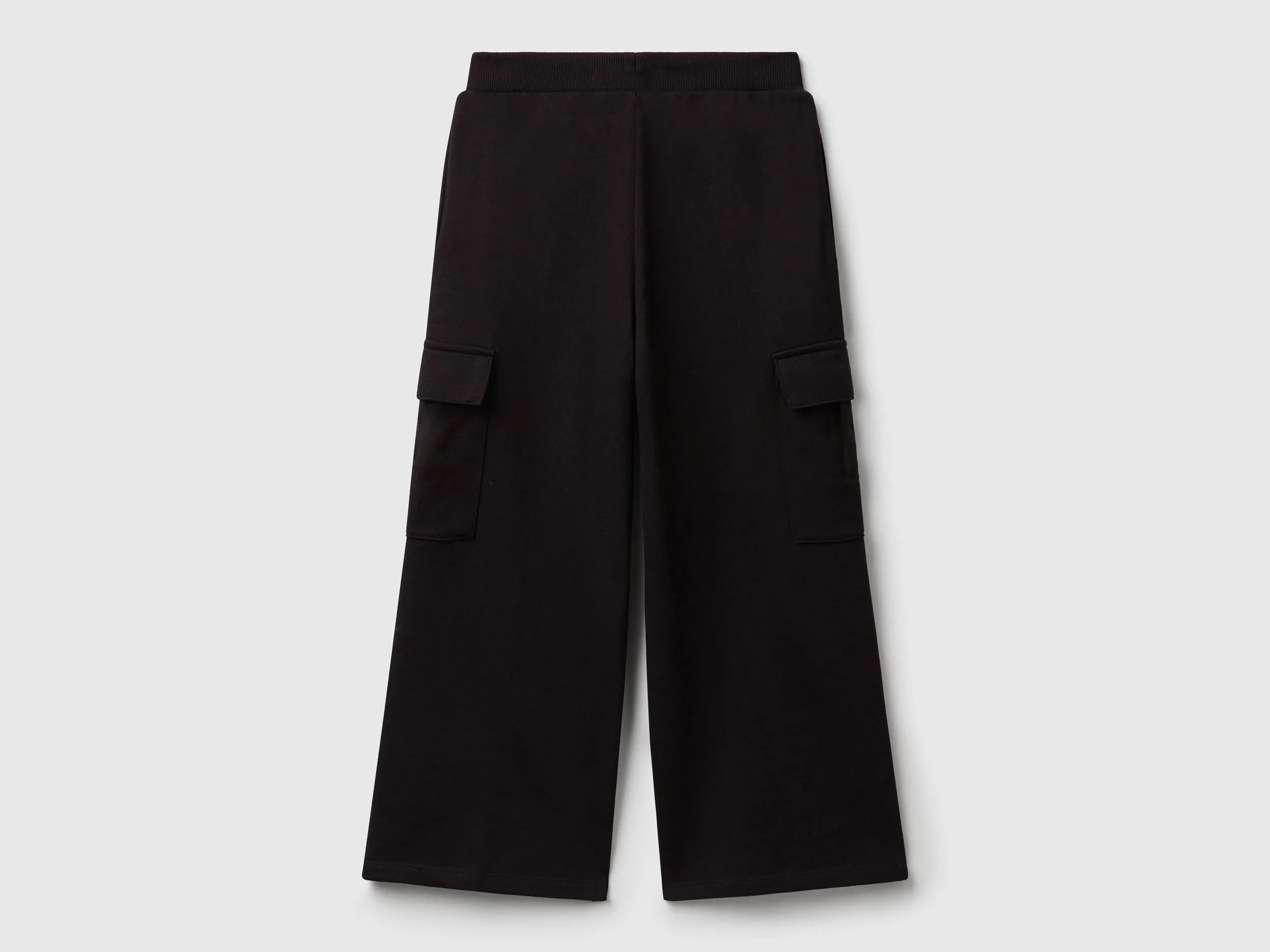 Benetton_Black_Wide Fit Cargo Trousers_3NBMCF06O_100_02