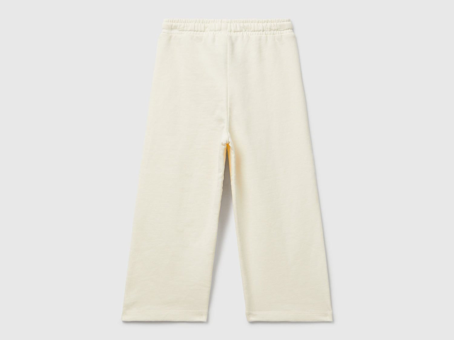 Benetton_Creamy White_Loose Fit Sweatpants_3NBMGF04Y_0R2_02