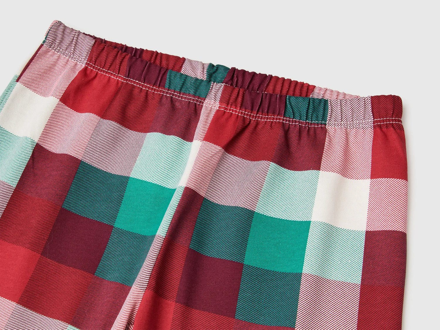 Benetton_Creamy White_Minnie Mouse ©Disney Christmas Pyjamas_3P050P09N_0R2_03