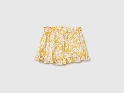 Benetton Multi-Color Girls Printed Shorts with Ruffles SKU: 3P0UG9029_73K Image 02