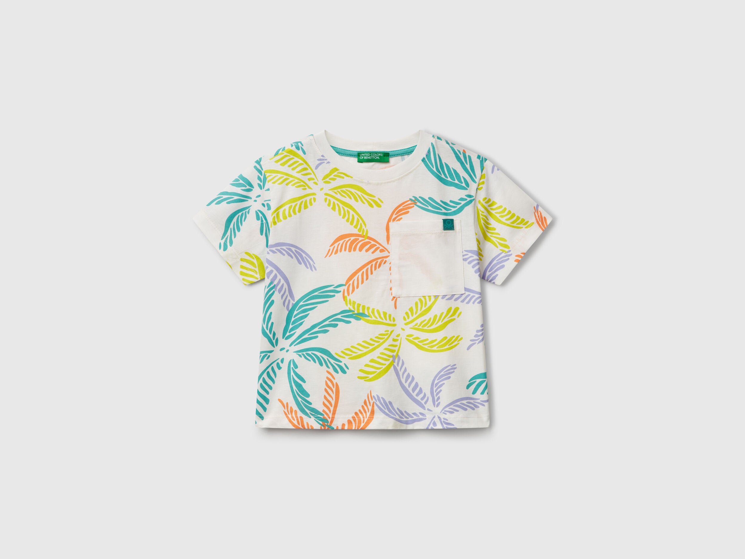 Benetton_White T-Shirt with Tropical Print_3PDQG10JN_75E_01