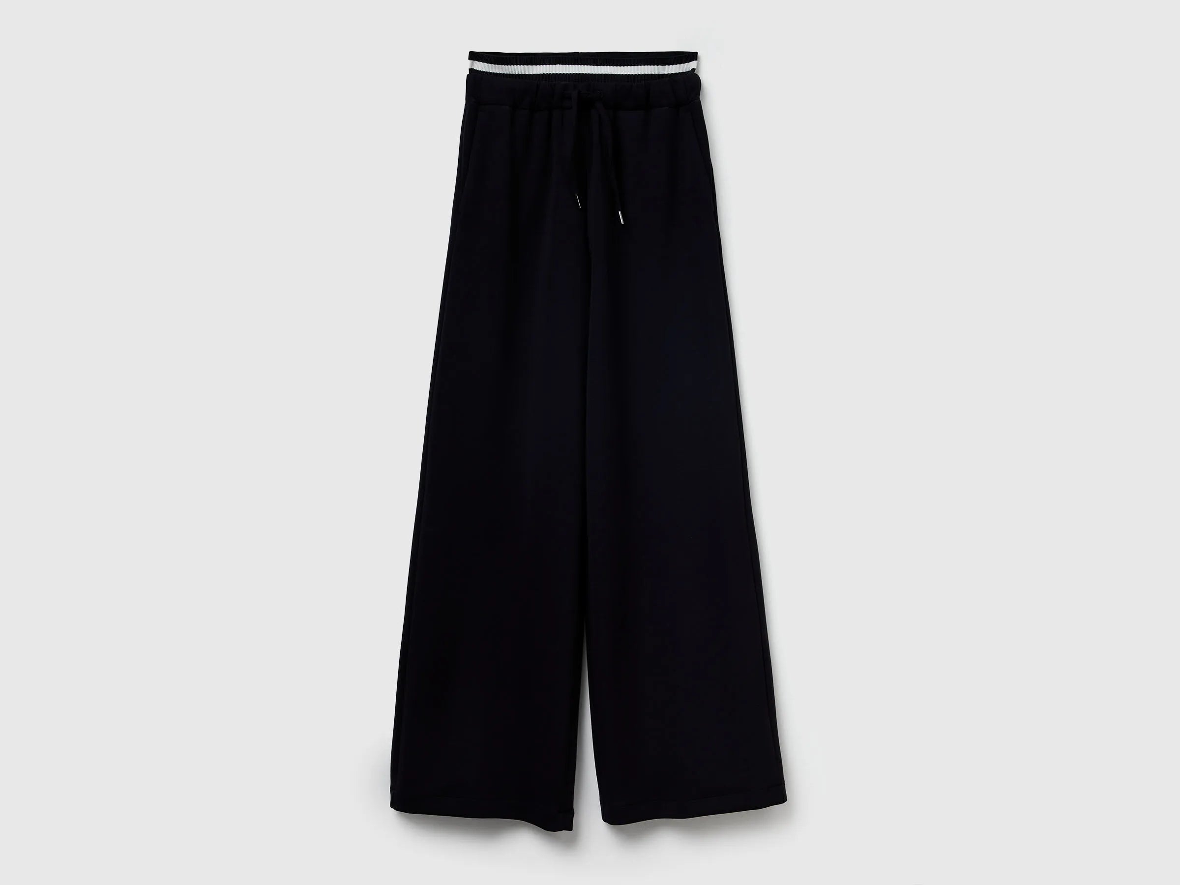 Benetton_Black_Wide Trousers in Stretch Modal_3QAFDF01D_100_05