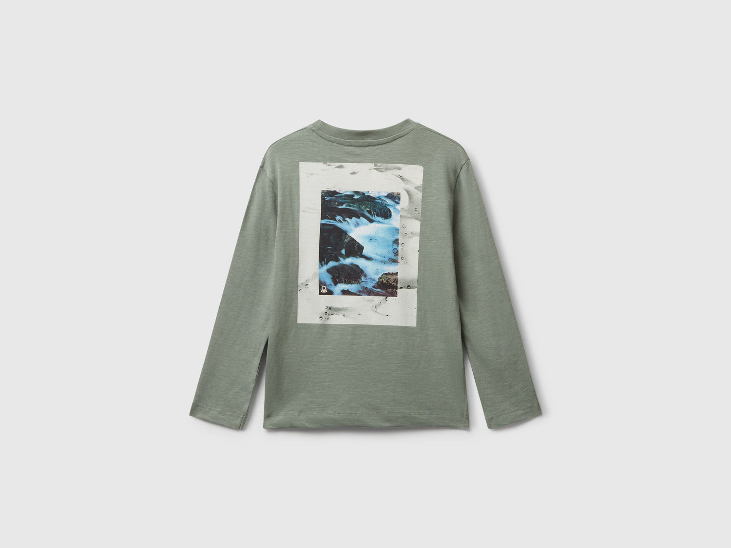 Benetton_Light Green_T-Shirt with Print on Front and Back_3TAMC10PV_075_02