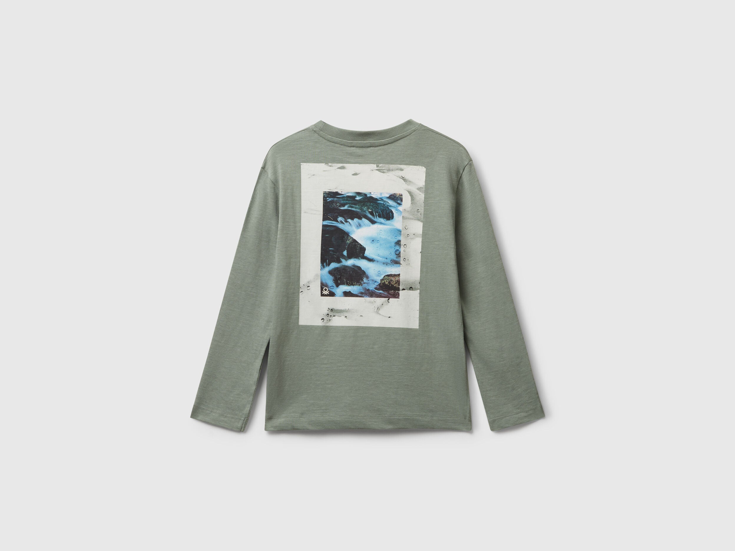 Benetton_Light Green_T-Shirt with Print on Front and Back_3TAMC10PV_075_02