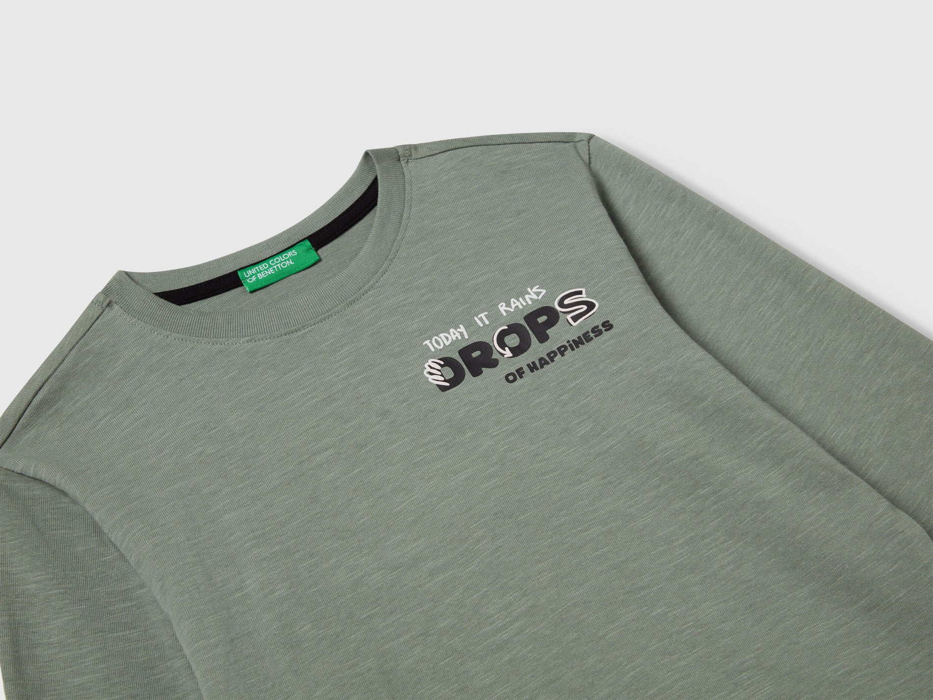 Benetton_Light Green_T-Shirt with Monster Print_3TAMG10KM_075_03