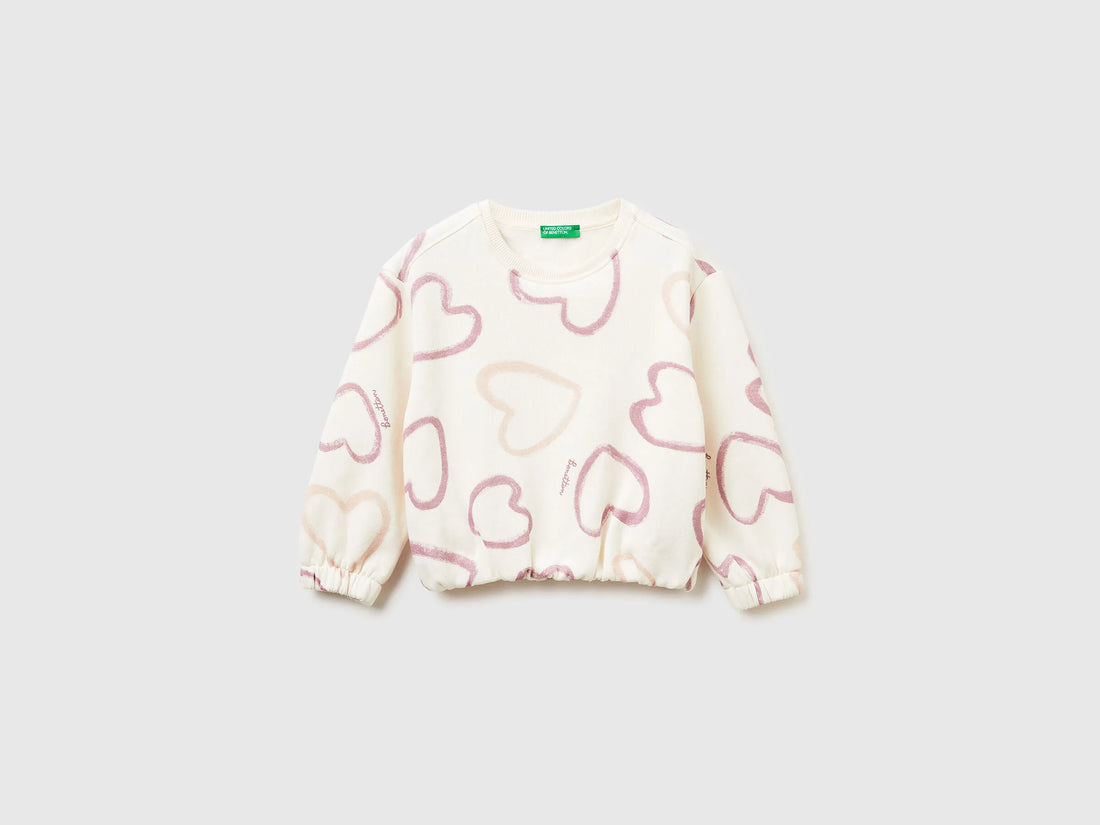Benetton_White_Sweatshirt with Hearts Print_3TIKG10LE_70J_01