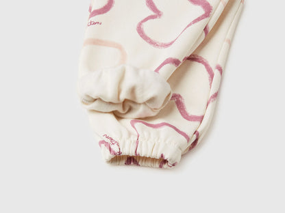 Benetton_Creamy White_Trousers with Heart Print_3TIKGF05A_70J_03