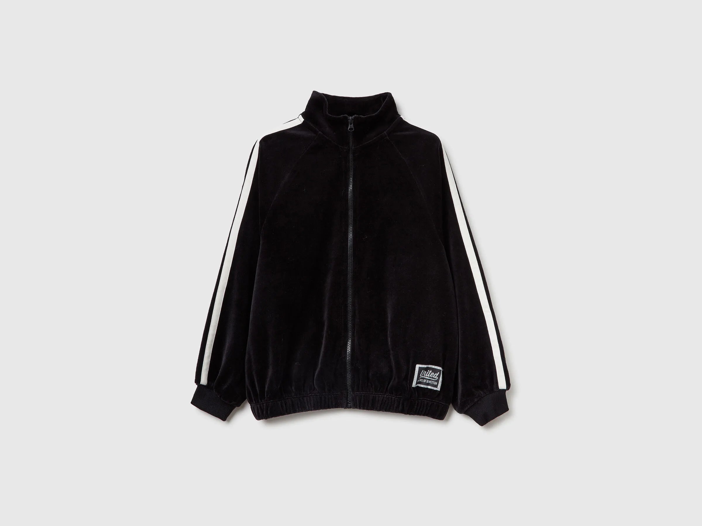 Benetton_Black_Sweatshirt in Chenille with High Neck_3UAPC505Q_100_01