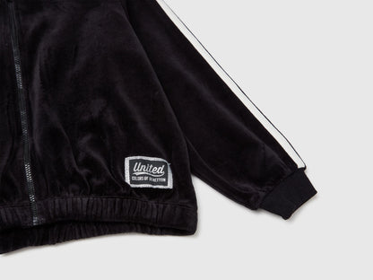 Benetton_Black_Sweatshirt in Chenille with High Neck_3UAPC505Q_100_03