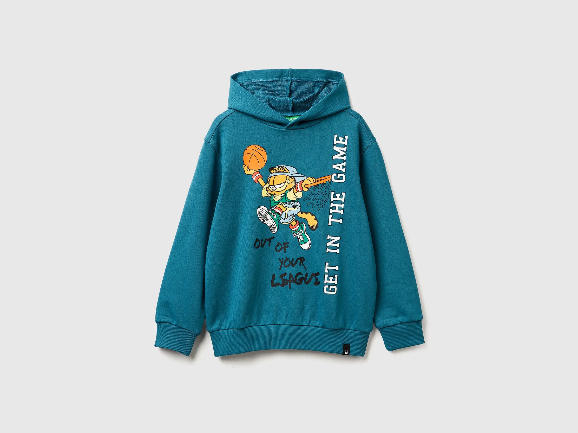 Benetton_Teal_Sweatshirt Featuring Garfield ©2025 By Paws, Inc._3UNIC204Y_3C5_01
