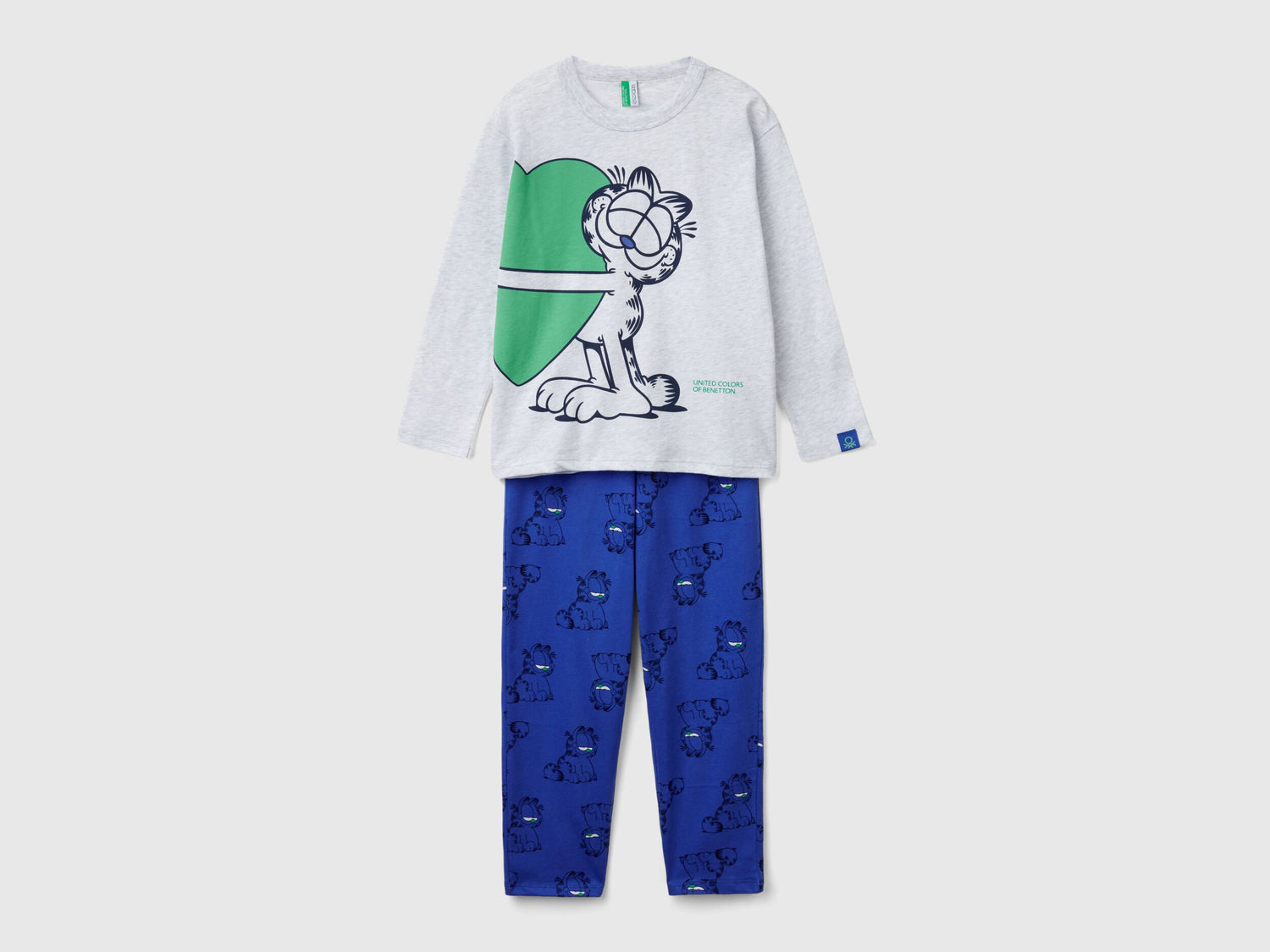 Garfield Pyjamas ©2024 By Paws, Inc._3VR50P06X_506_01