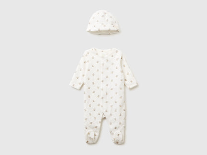 Benetton_Creamy White_Onesie and Chenille Cap Set_3WQSAK01G_905_01