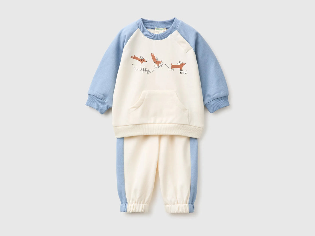 Benetton Light Blue New Born Color Block Sweatshirt Outfit SKU: 3YWVAK01V_903 Image 01