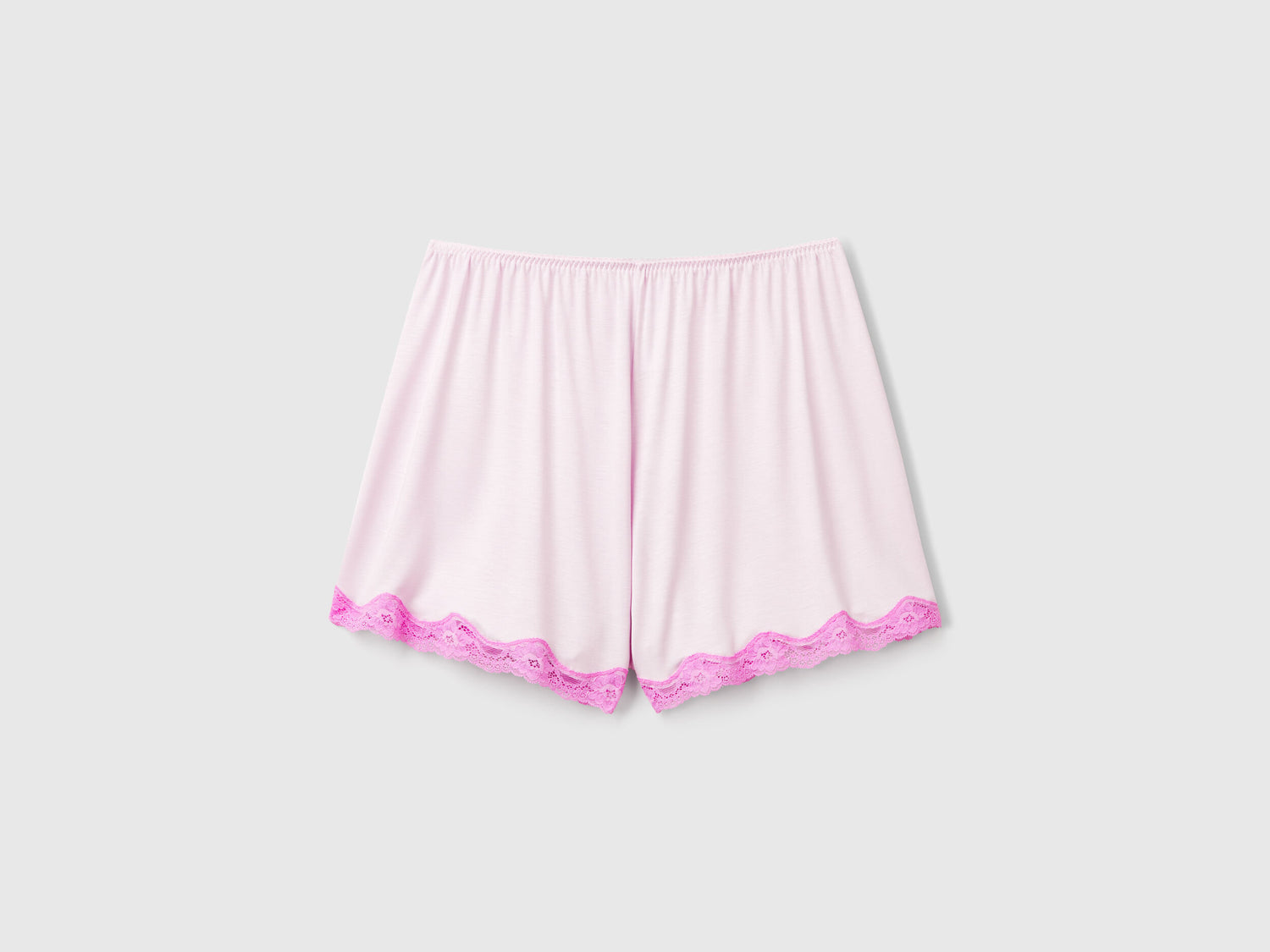 Benetton_Flowy Shorts with Lace_3Z123900V_24Z_04