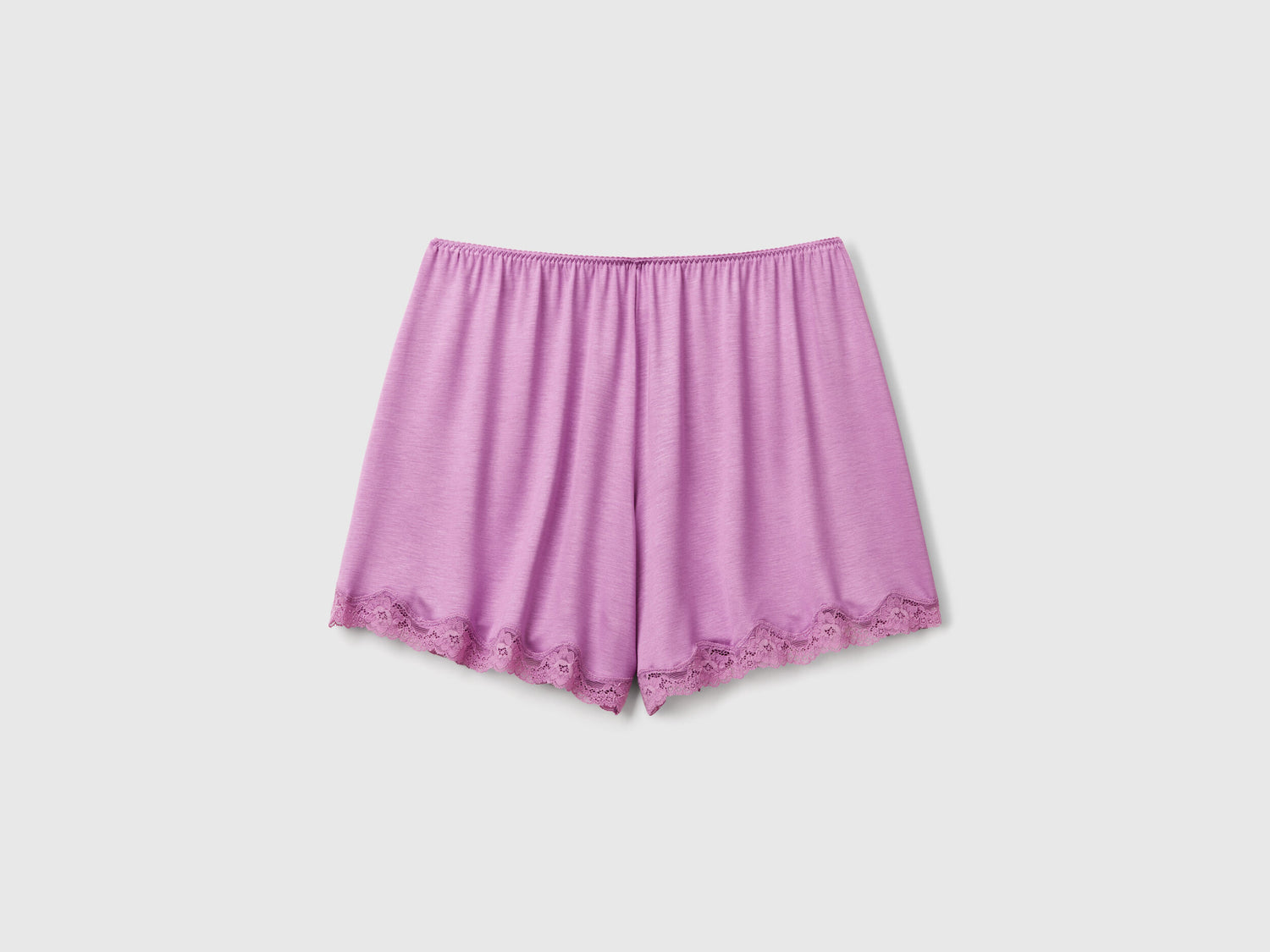 Benetton_Flowy Shorts with Lace_3Z123900V_3Z4_04