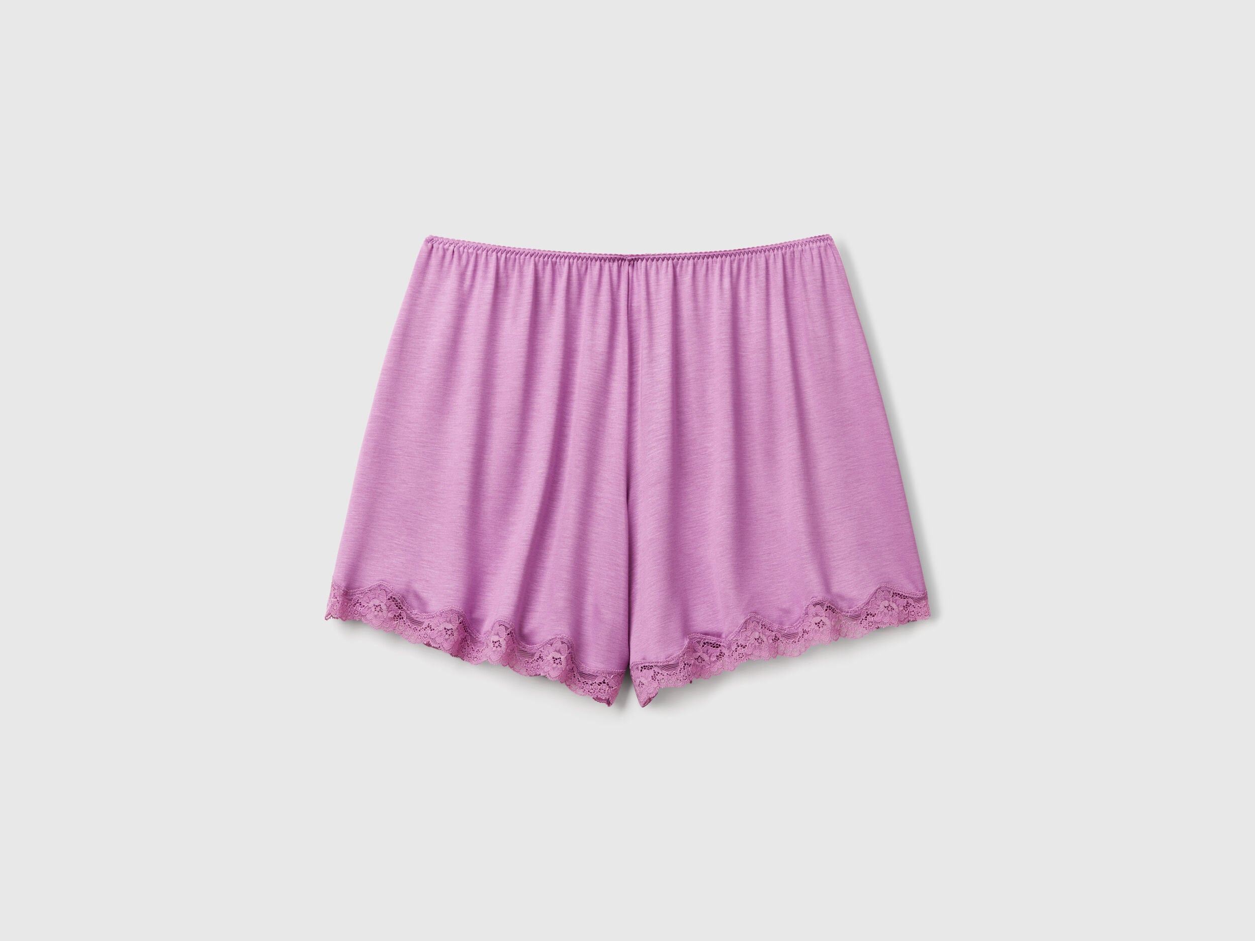 Benetton_Flowy Shorts with Lace_3Z123900V_3Z4_04