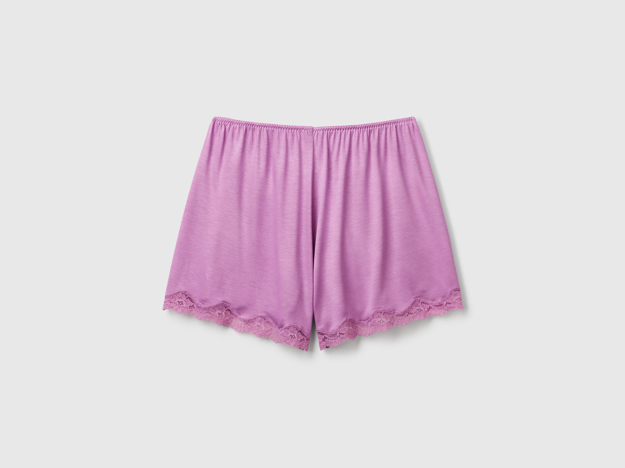 Benetton_Flowy Shorts with Lace_3Z123900V_3Z4_05