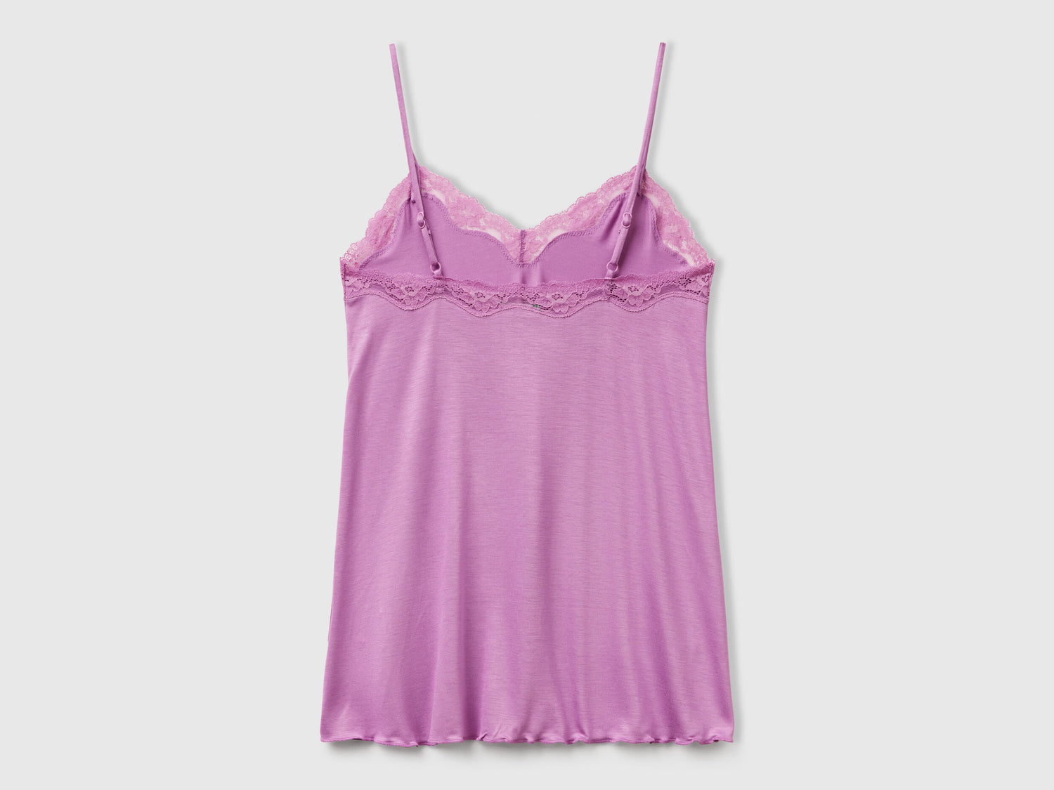 Benetton_Tank Top with Lace Edge_3Z123H00J_3Z4_05