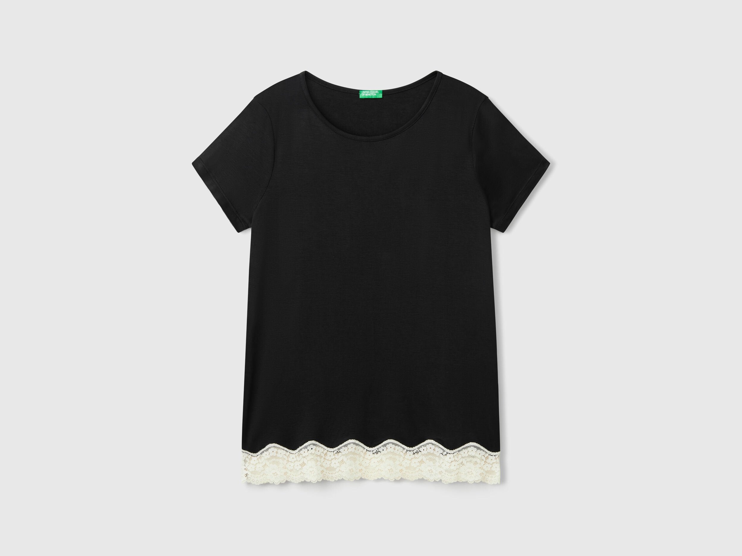 Benetton_Short Sleeve Top with Lace Details_3Z123M314_100_04