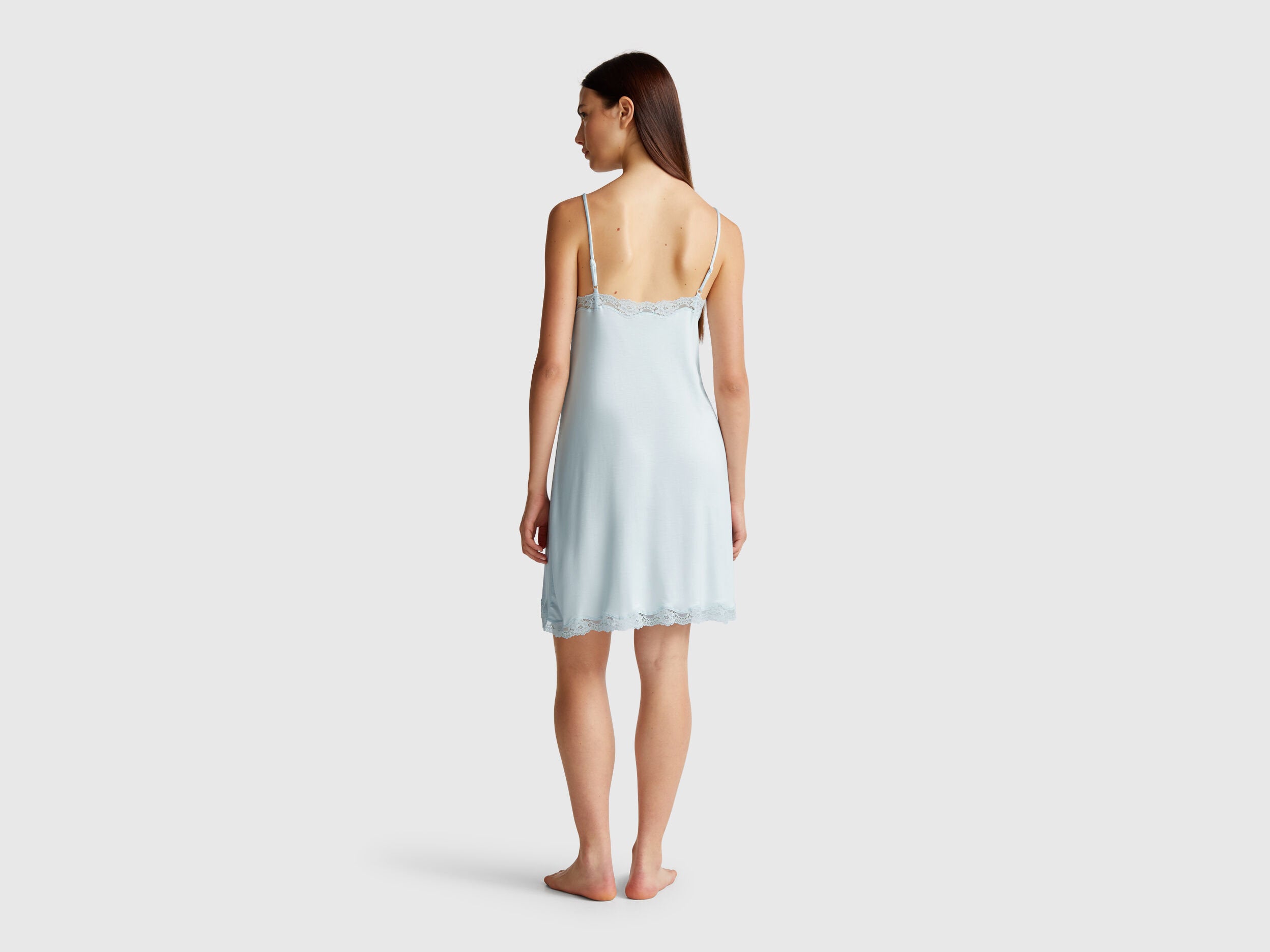 Benetton_Nightshirt with Lace Details_3Z123V00I_25G_02