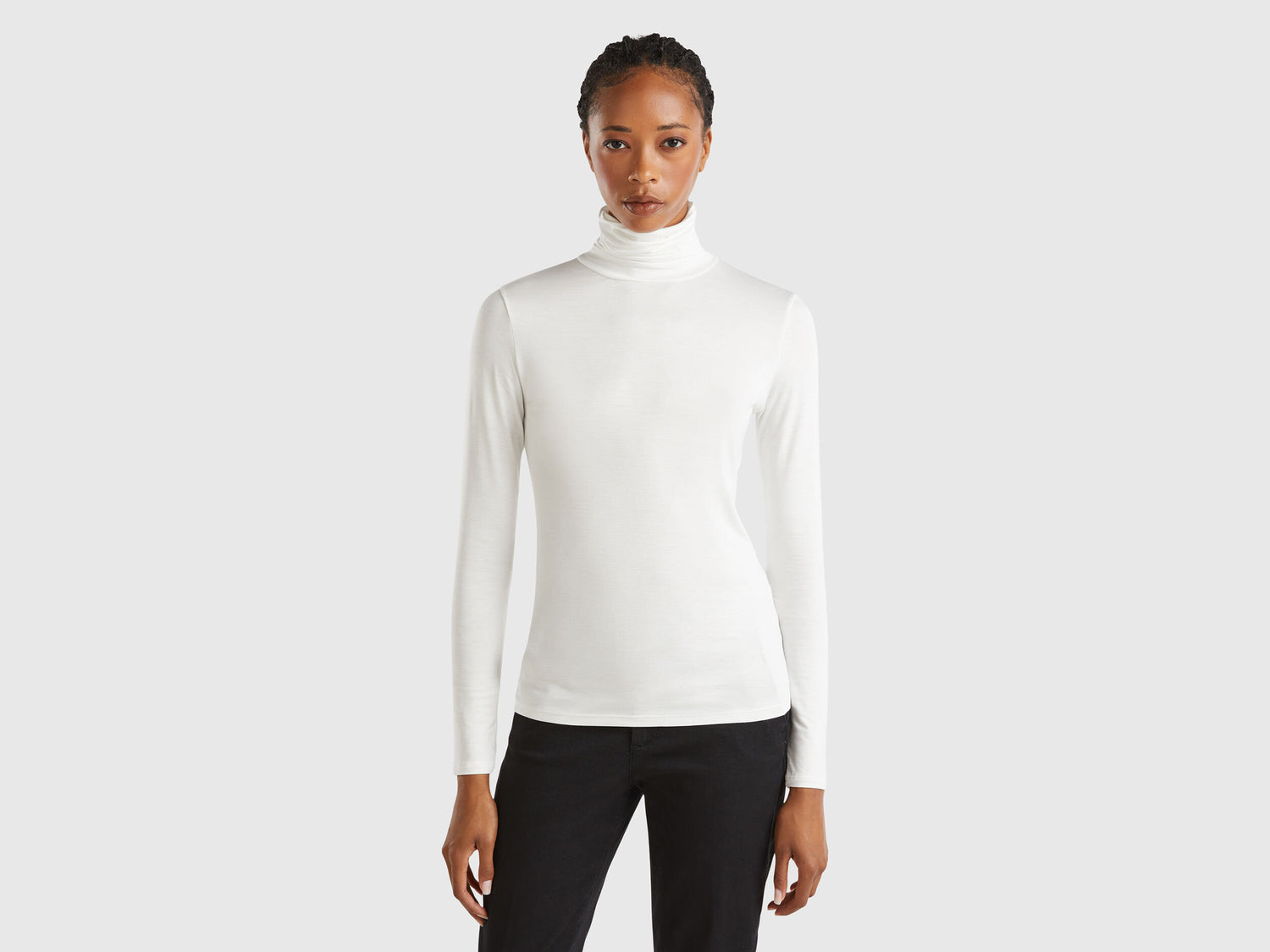 Turtleneck T-Shirt in Stretch Viscose_3Z12D2010_074_01