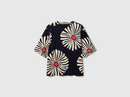 Benetton_T-Shirt with Floral Pattern_3ZJYD1047_70A_04