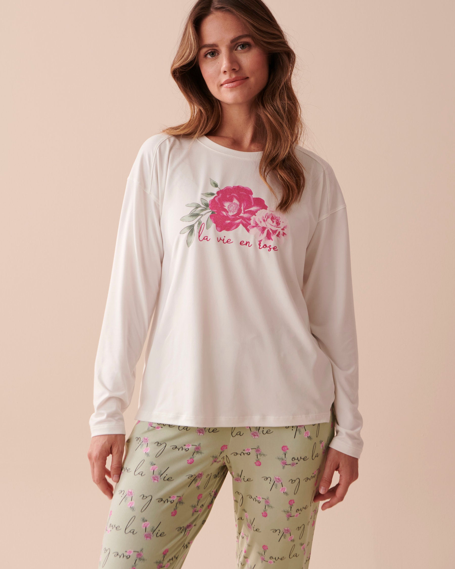 Peachy D Love T Shirt L/Sl_40100537_10011_01