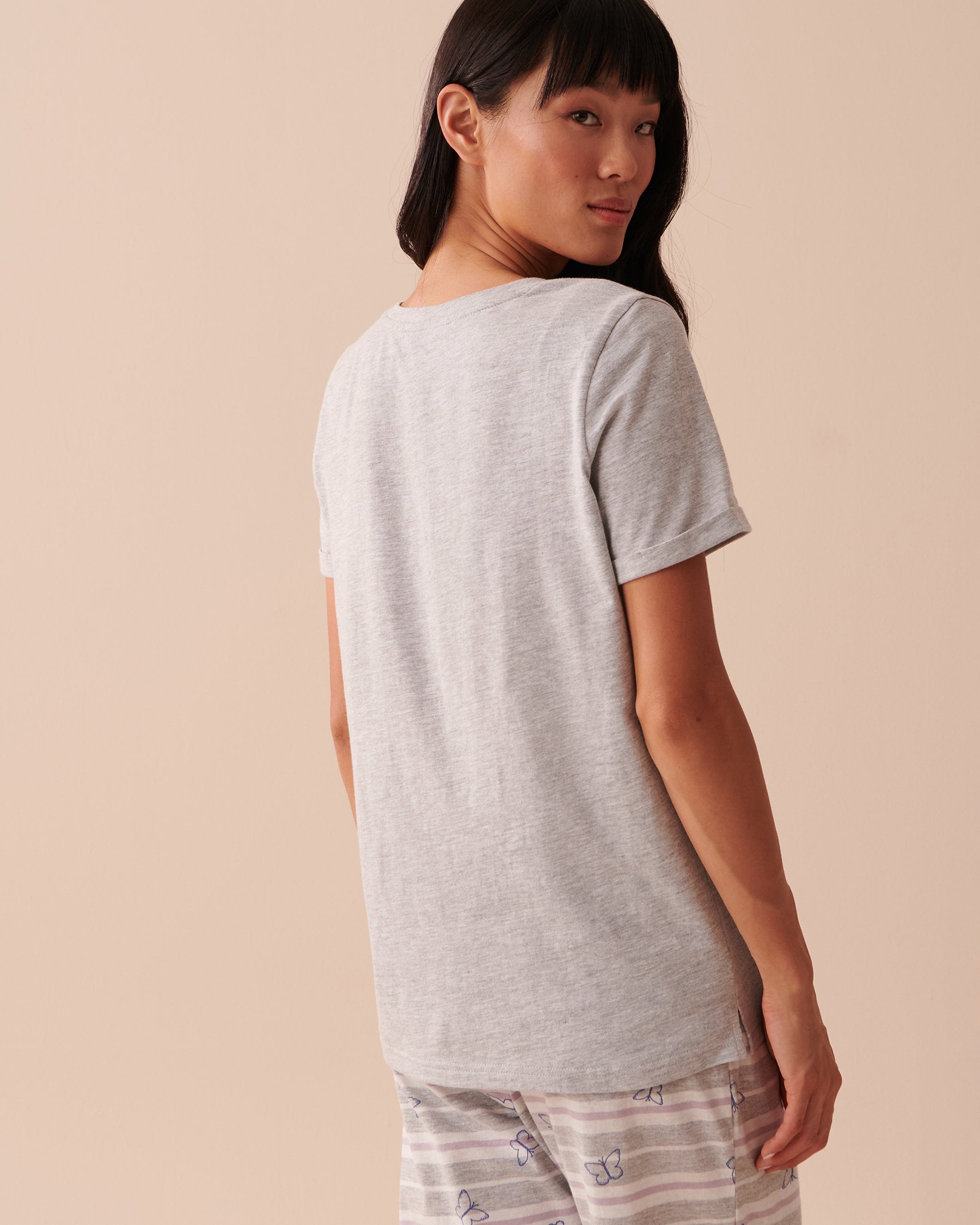 Promo Cotton Tshirt Sslv Vneck_40100541_00007_02