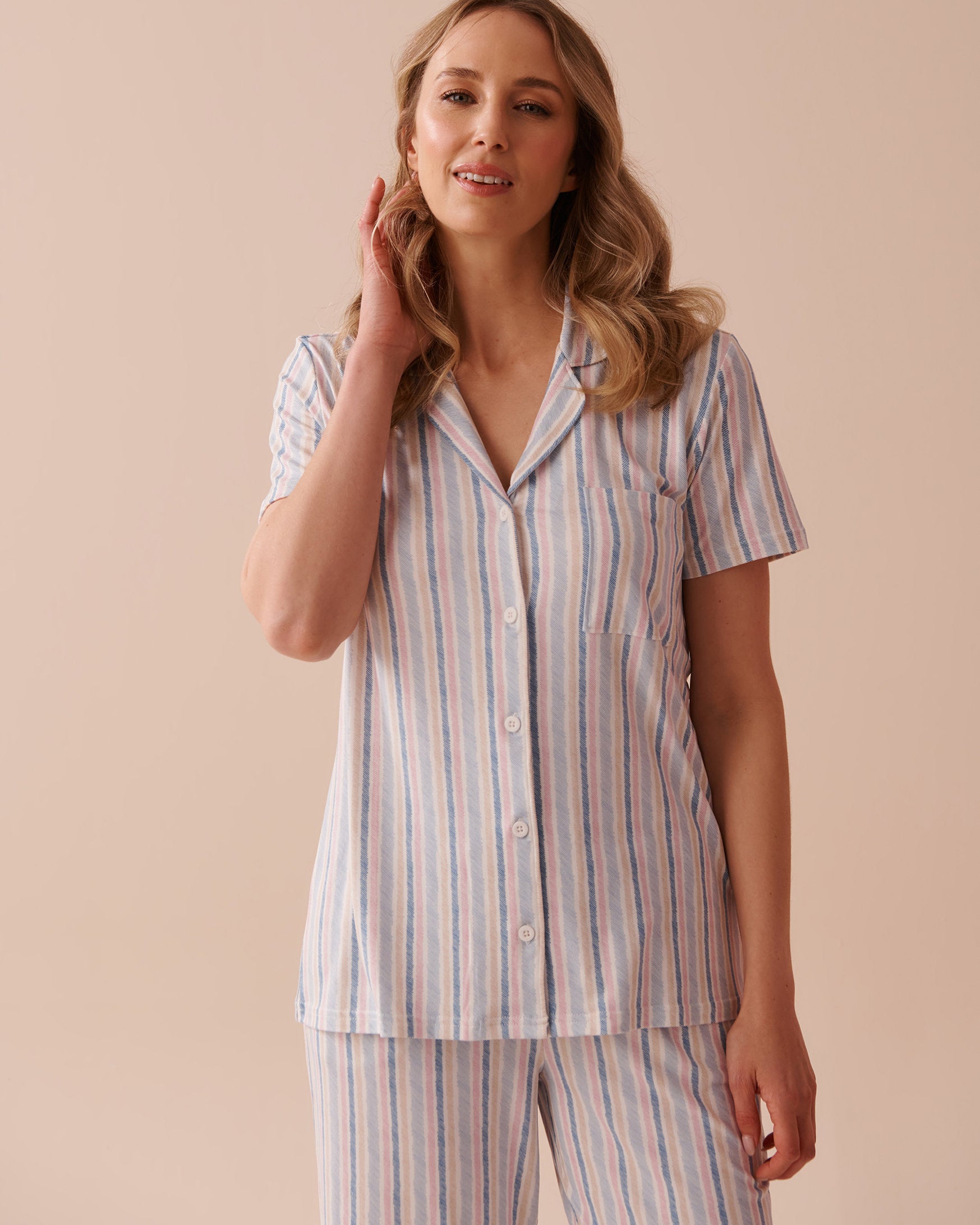 Soothing Stripes Super Soft Button-Down Shirt_40100622_P10421_04