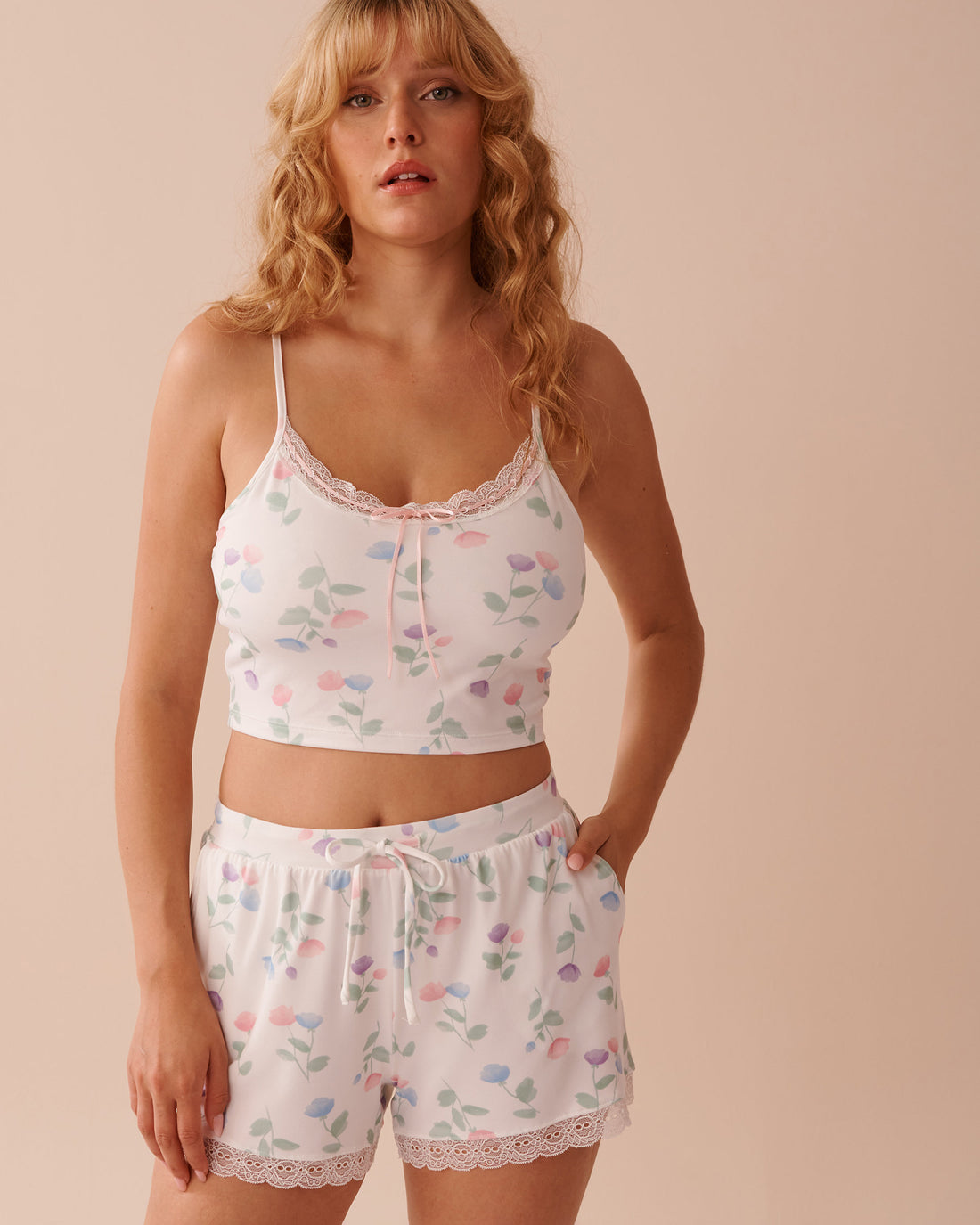 La Vie en Rose_Tulip Print Super Soft Crop Cami_40100683_P10465_01