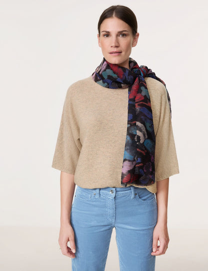 Pleated Scarf With Floral Design_01