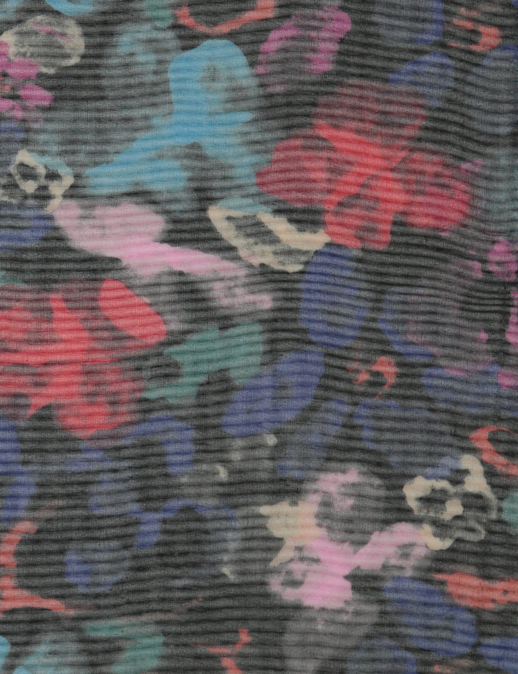 Pleated Scarf With Floral Design_03