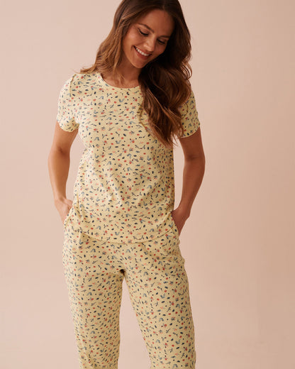 La Vie en Rose_Ditsy Floral Print Ribbed T-Shirt_40100713_P70061_01