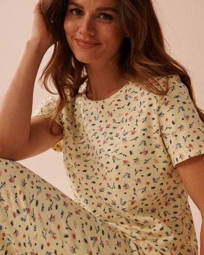 La Vie en Rose_Ditsy Floral Print Ribbed T-Shirt_40100713_P70061_03