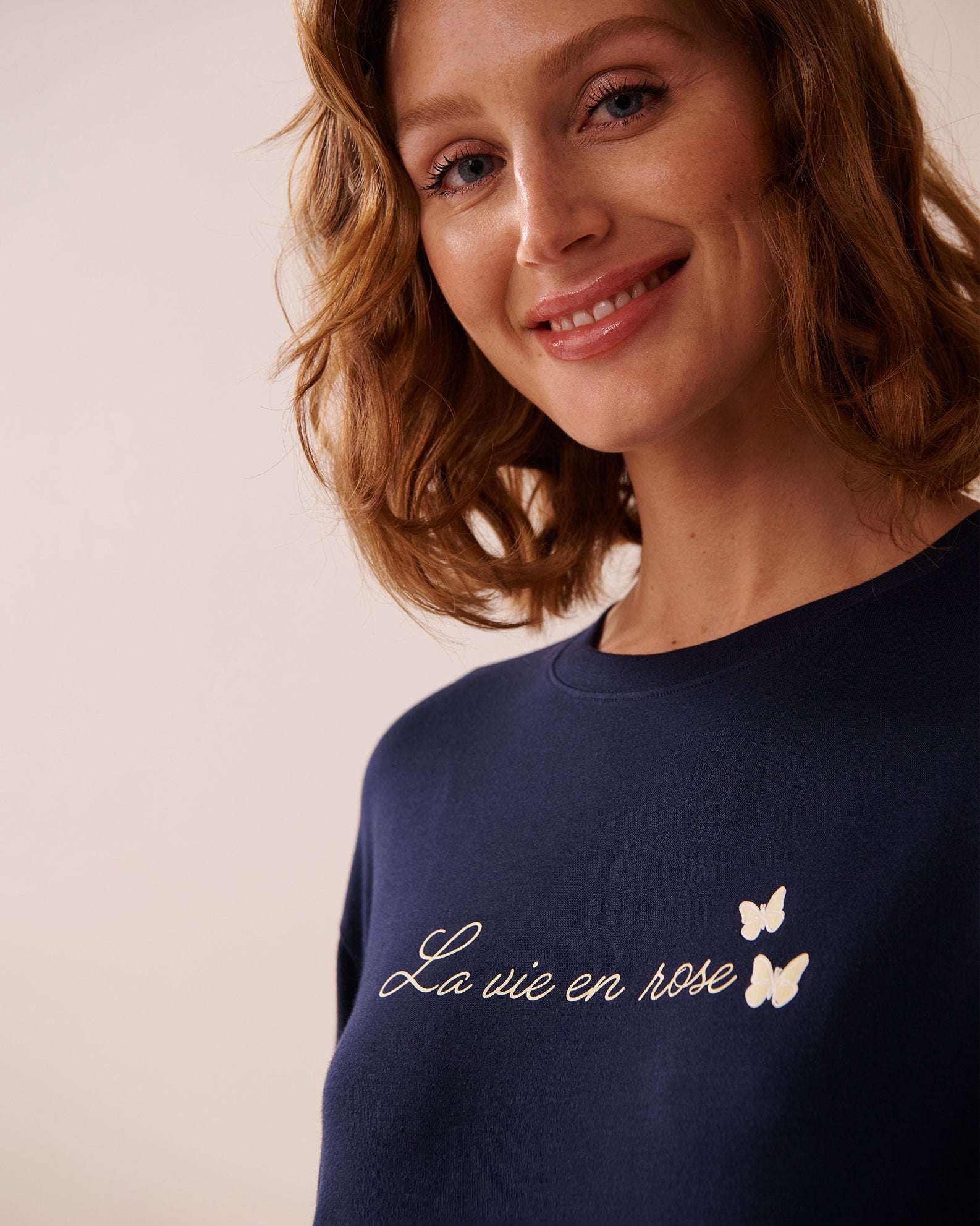 La Vie en Rose_Butterfly Print Soft Jersey Drop Shoulder T-Shirt_40100720_40099_05