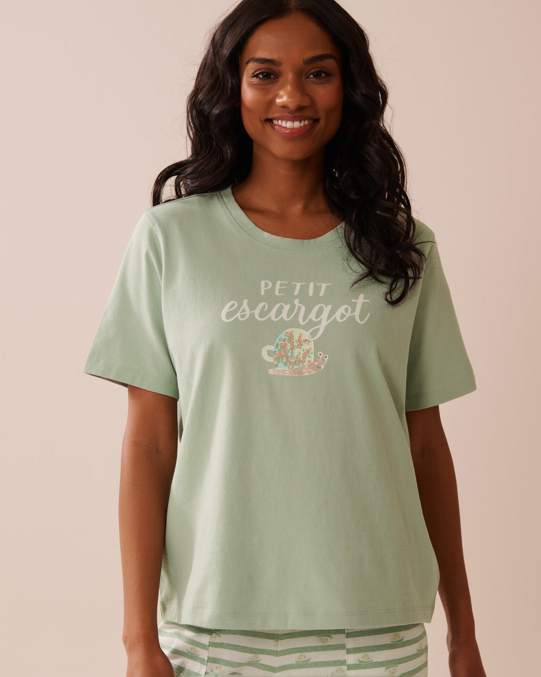 La Vie en Rose_Snail Print Crew Neck Cotton T-Shirt_40100726_30055_01