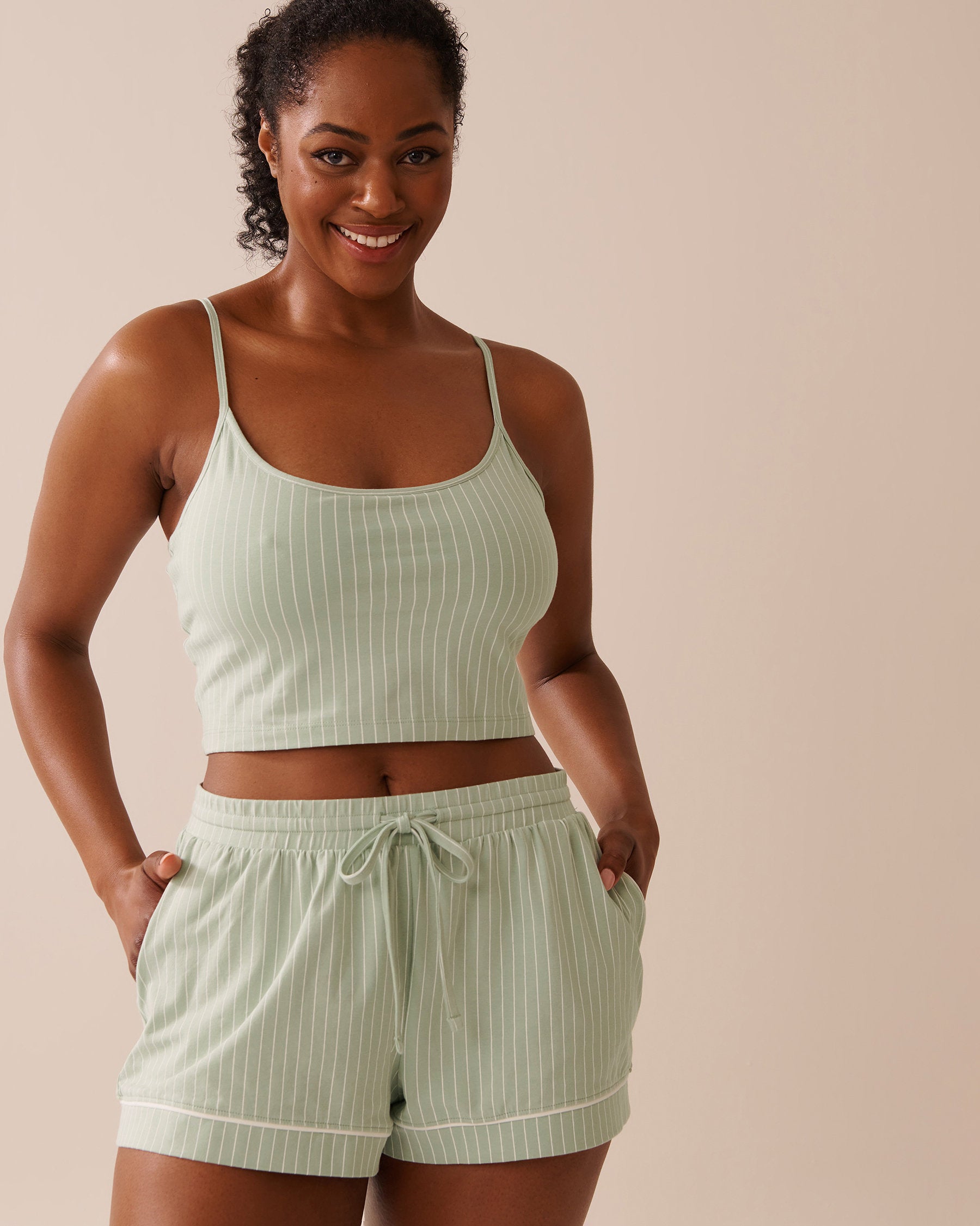 La Vie en Rose_Cotton Crop Cami with Shelf Bra_40100727_P30118_01