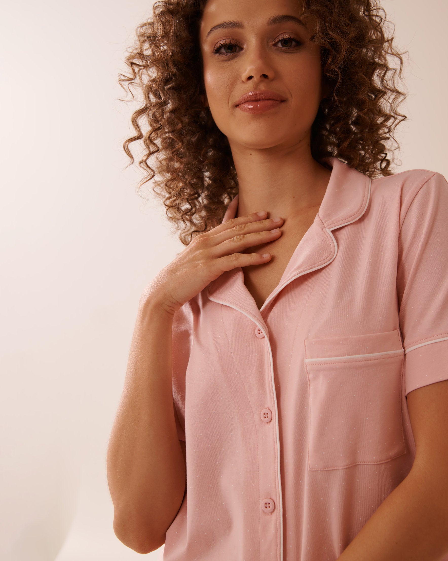 La Vie en Rose_Cotton Short Sleeve Button-down Shirt_40100728_P60361_03