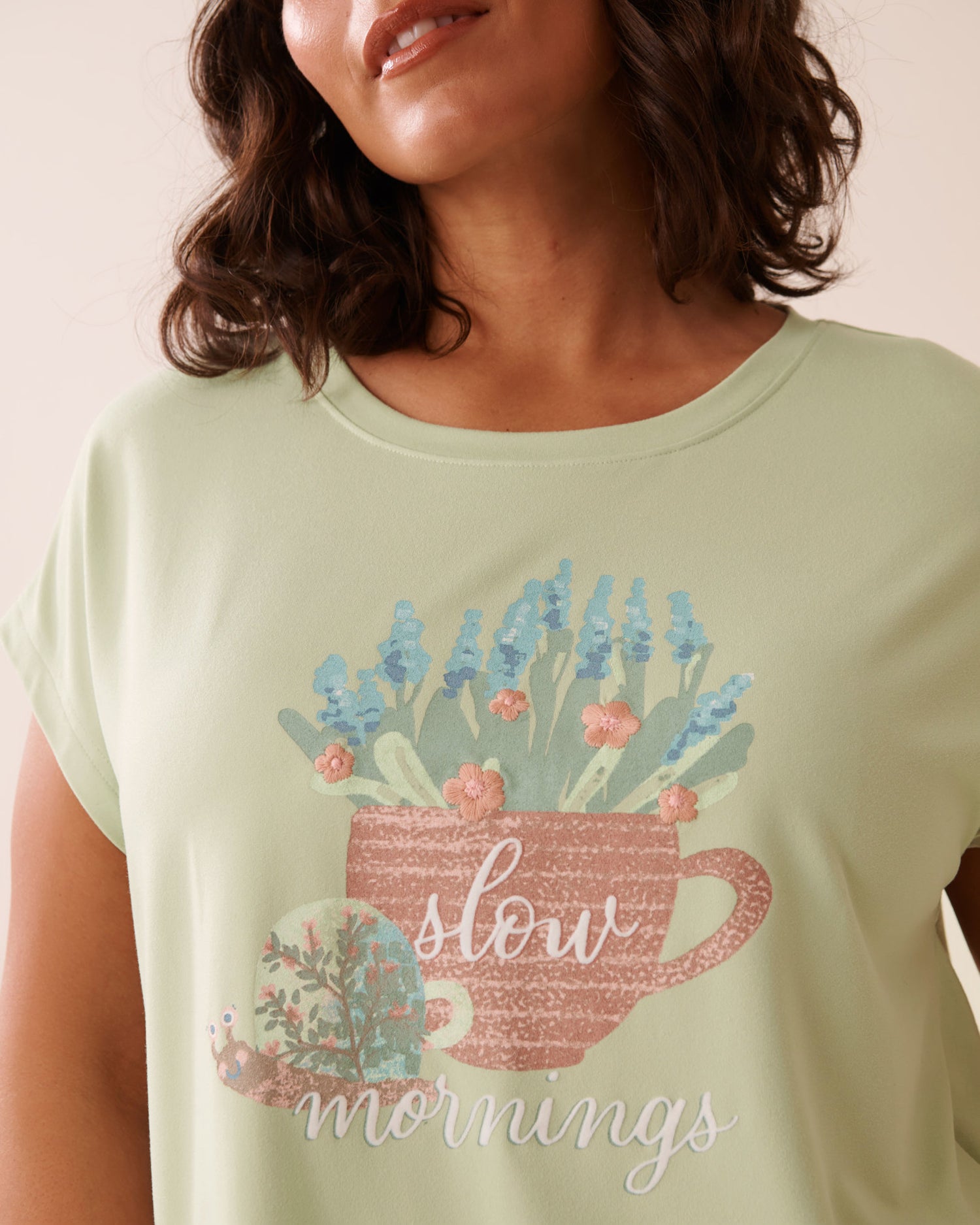 La Vie en Rose_Snail Print Super Soft T-Shirt_40100743_30067_06