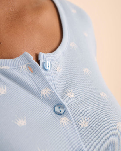 La Vie en Rose_Powder Blue Crown_Crown Print Ribbed Long Sleeve Shirt_40100759_P40468_02