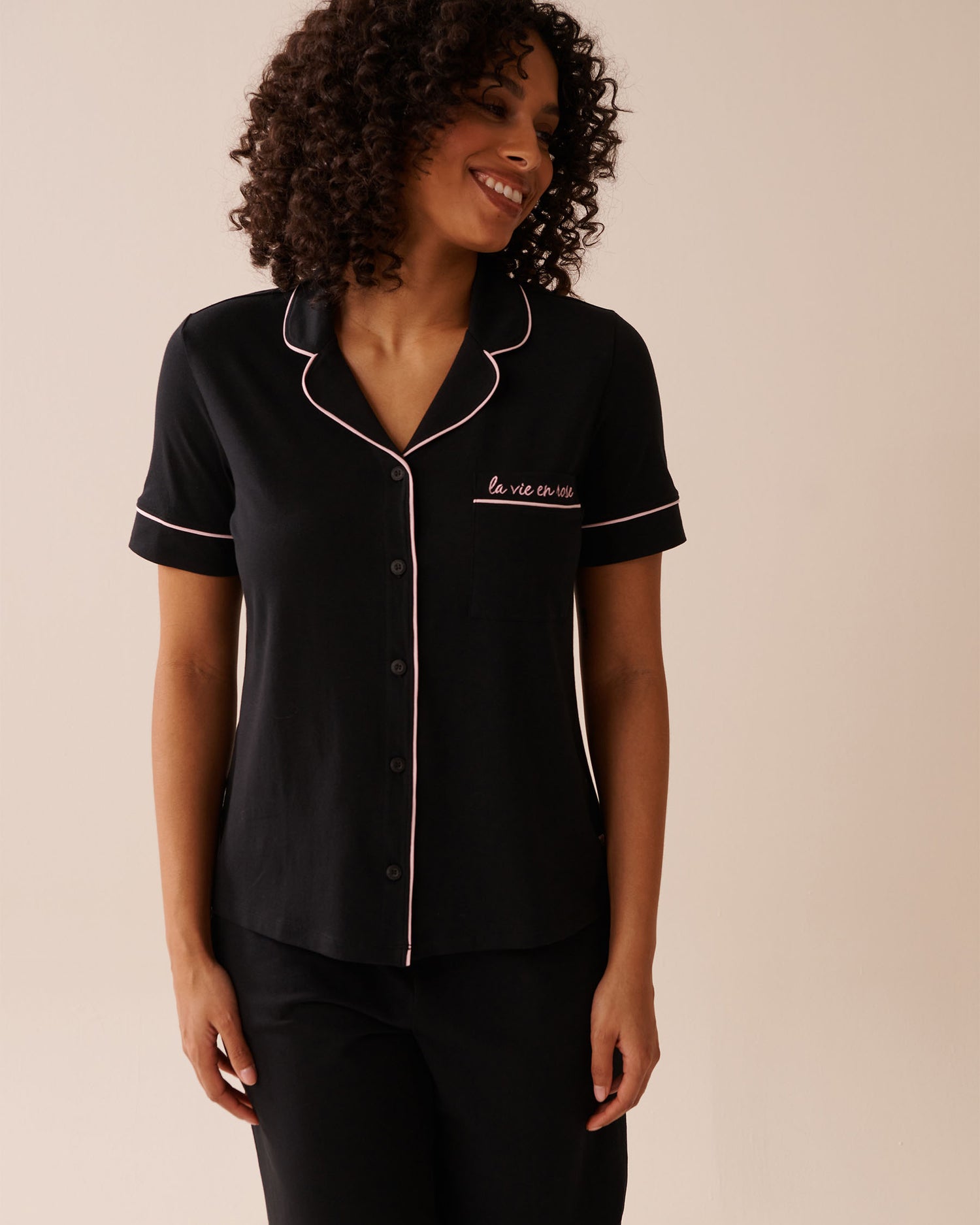 La Vie en Rose_Black Beauty_Cotton Short Sleeve Button-Down Shirt_40100765_00001_01