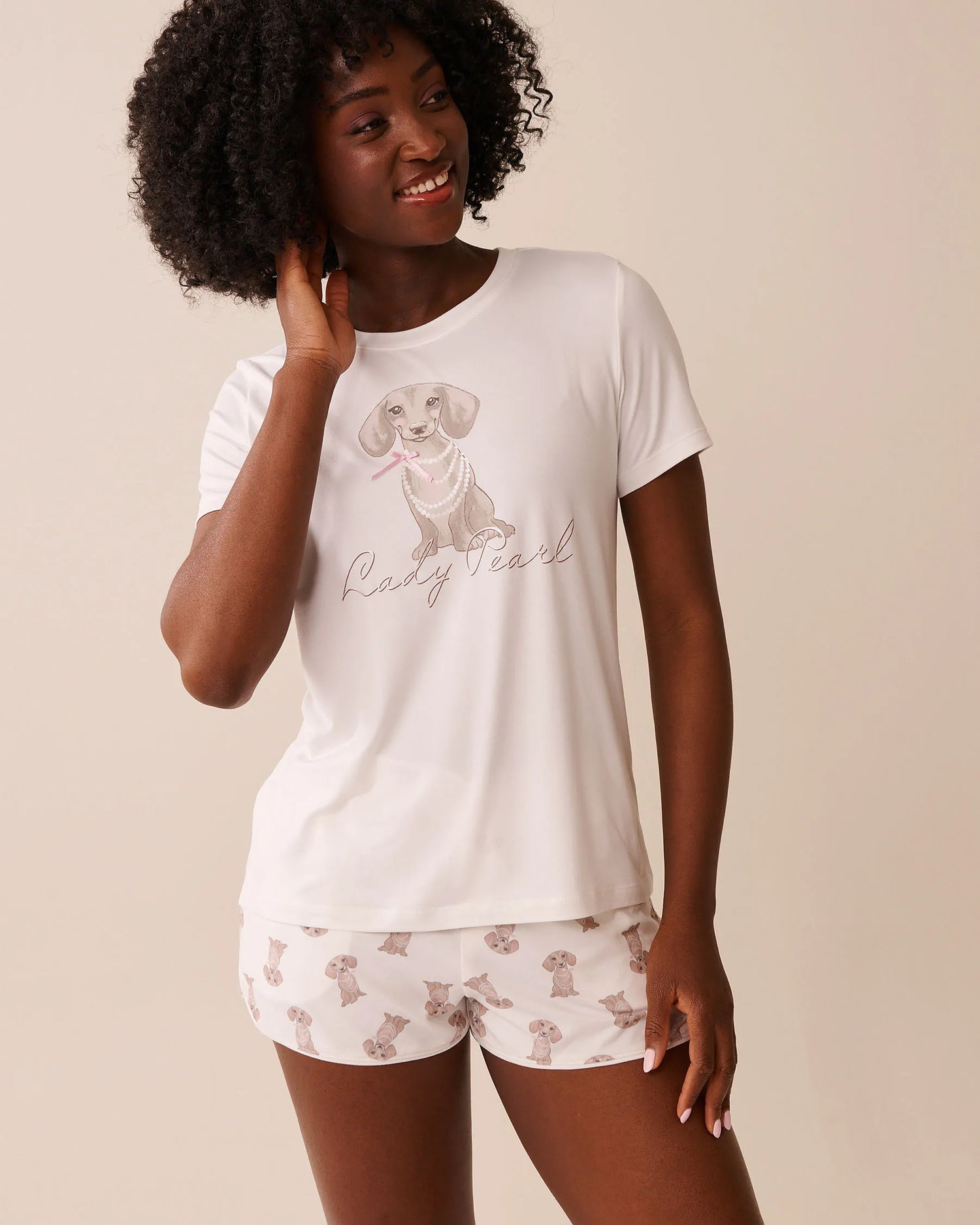 La Vie en Rose_Snow White W/Screen_Dachshund Print Super Soft T-Shirt_40100773_P10562_01