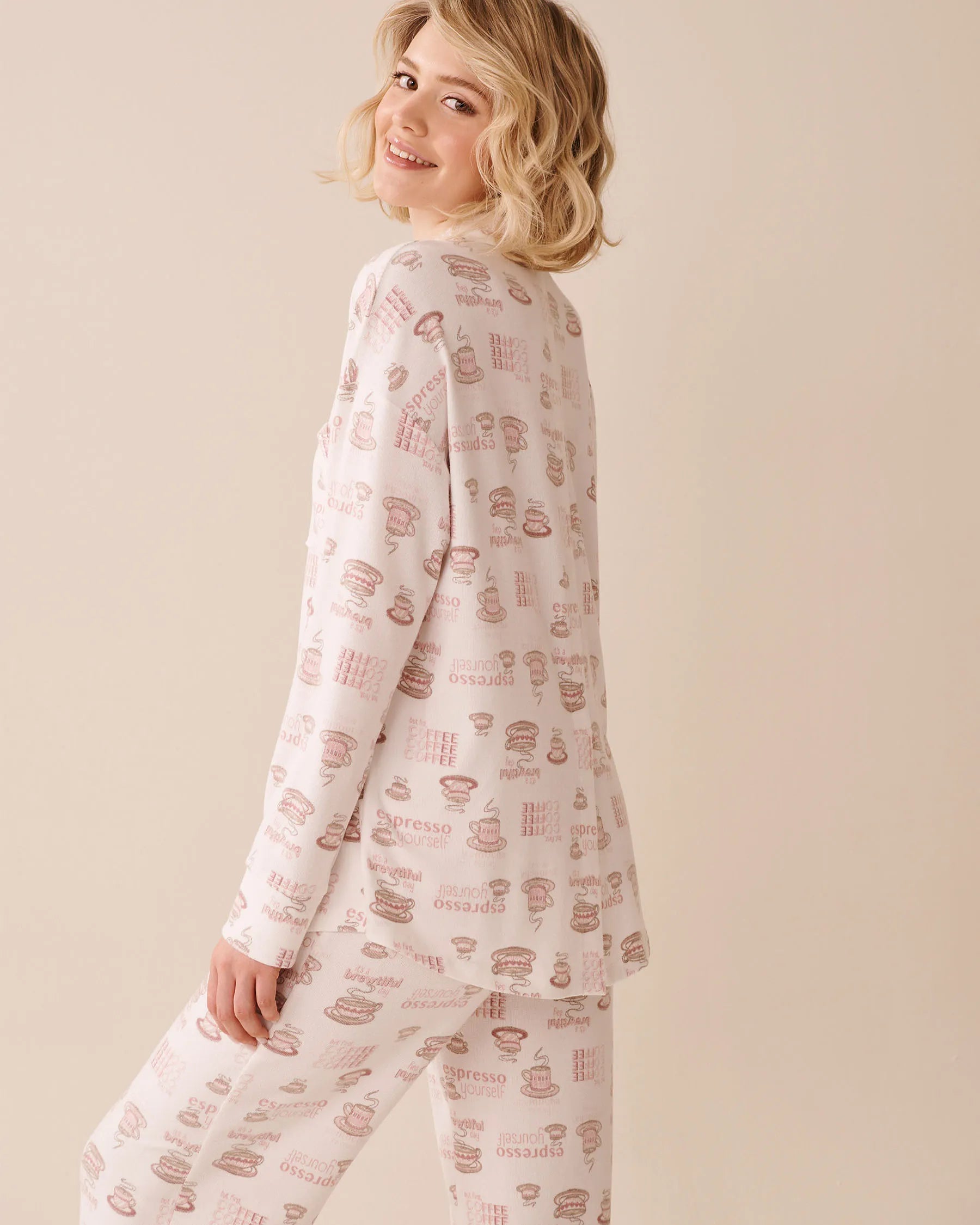 La Vie en Rose_Snow White Espresso_Espresso Print Recycled Fibers Button-Down Shirt_40100776_P10525_03