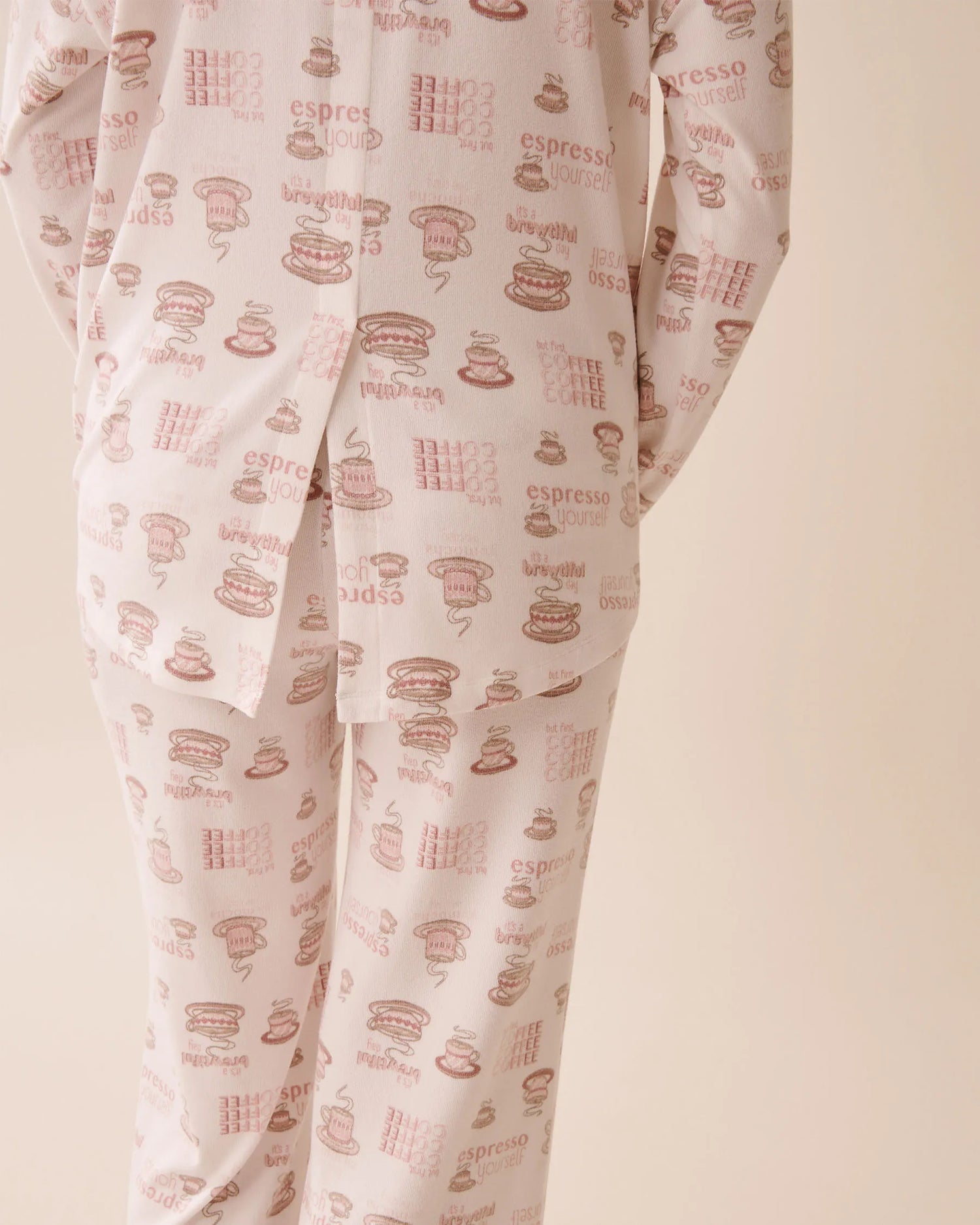 La Vie en Rose_Snow White Espresso_Espresso Print Recycled Fibers Button-Down Shirt_40100776_P10525_04