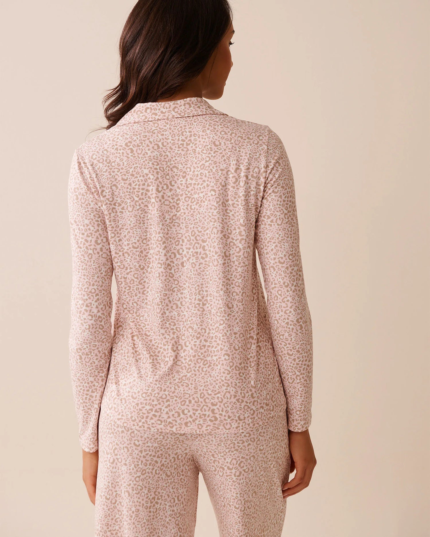 La Vie en Rose_Pale Lilac Leopard_Pink Leopard Print Super Soft Button-Down Shirt_40100780_P50099_01