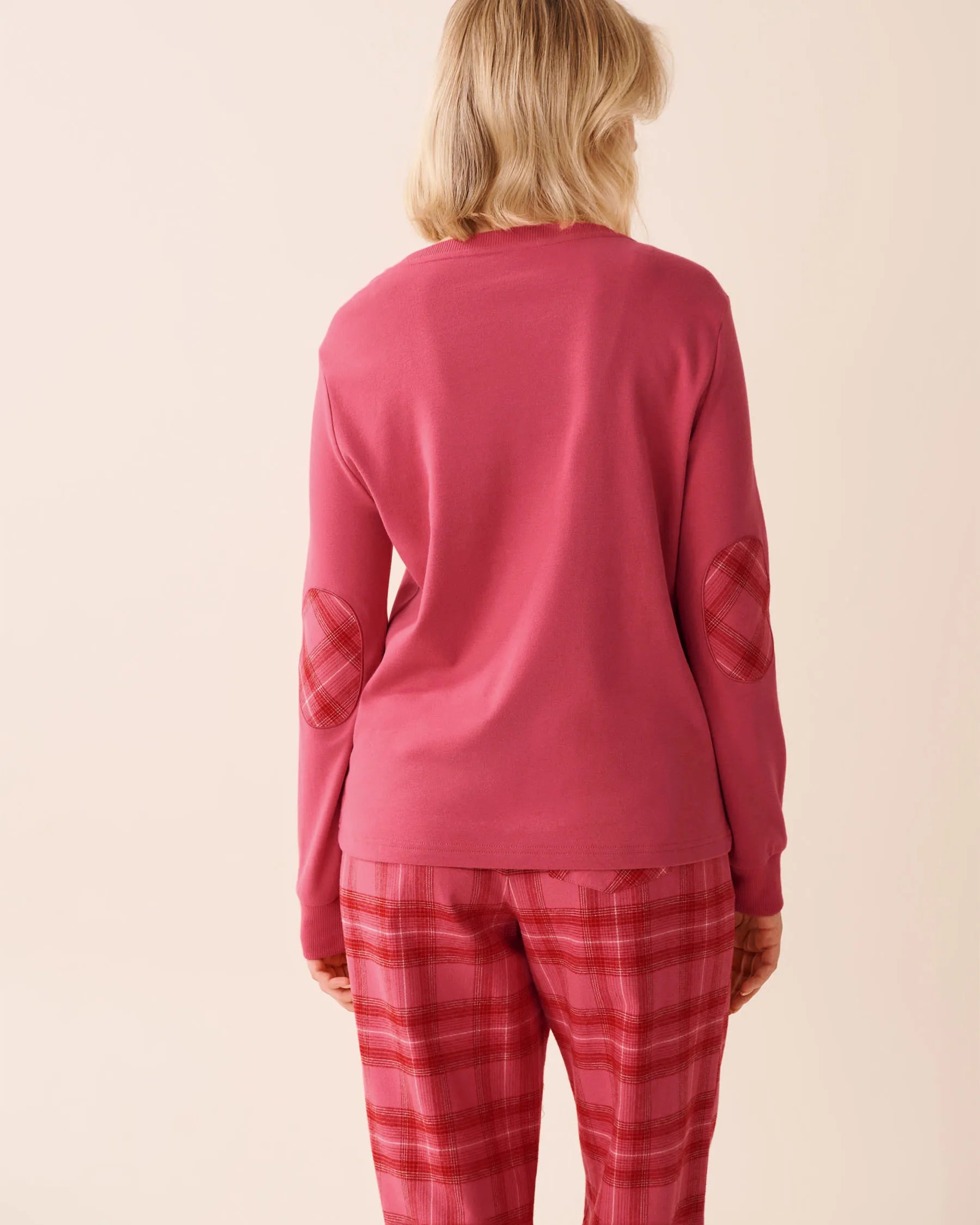 La Vie en Rose_Carmine_Comfort &amp; Joy Interlock Sweater_40100788_60190_02
