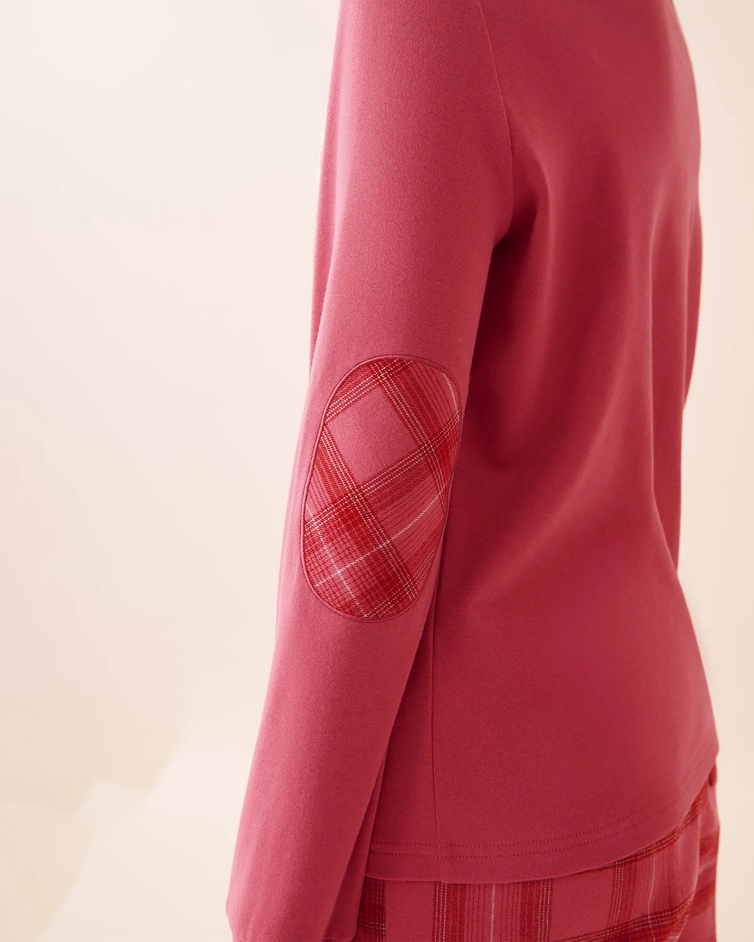La Vie en Rose_Carmine_Comfort &amp; Joy Interlock Sweater_40100788_60190_03