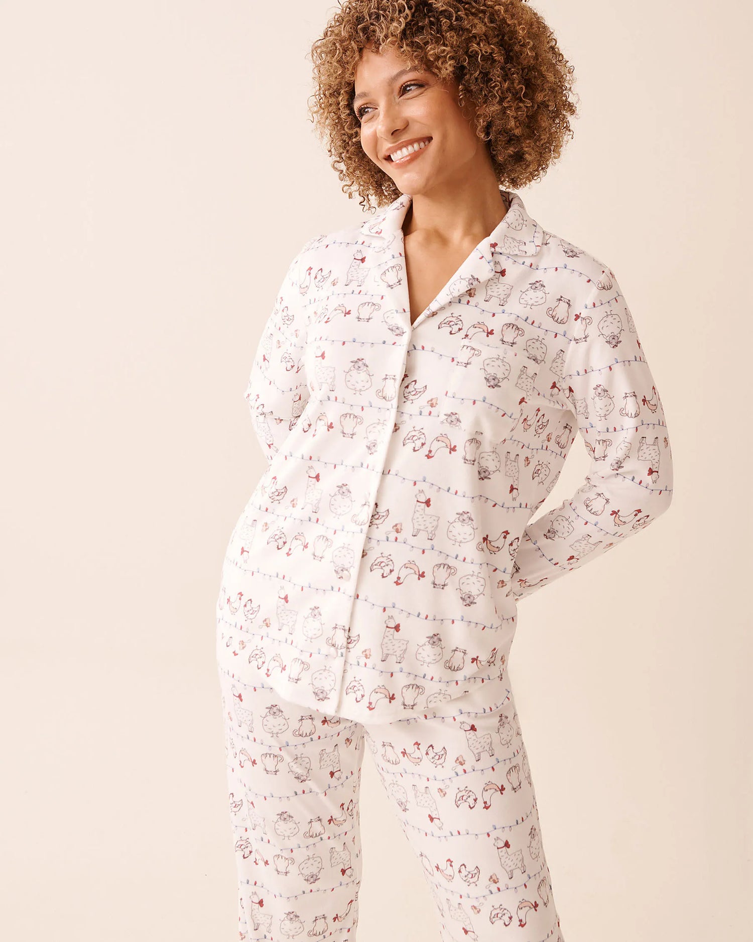 La Vie en Rose_Snow White Farm_Farm Friends Print Soft Velour Button-Down Shirt_40100799_P10555_01