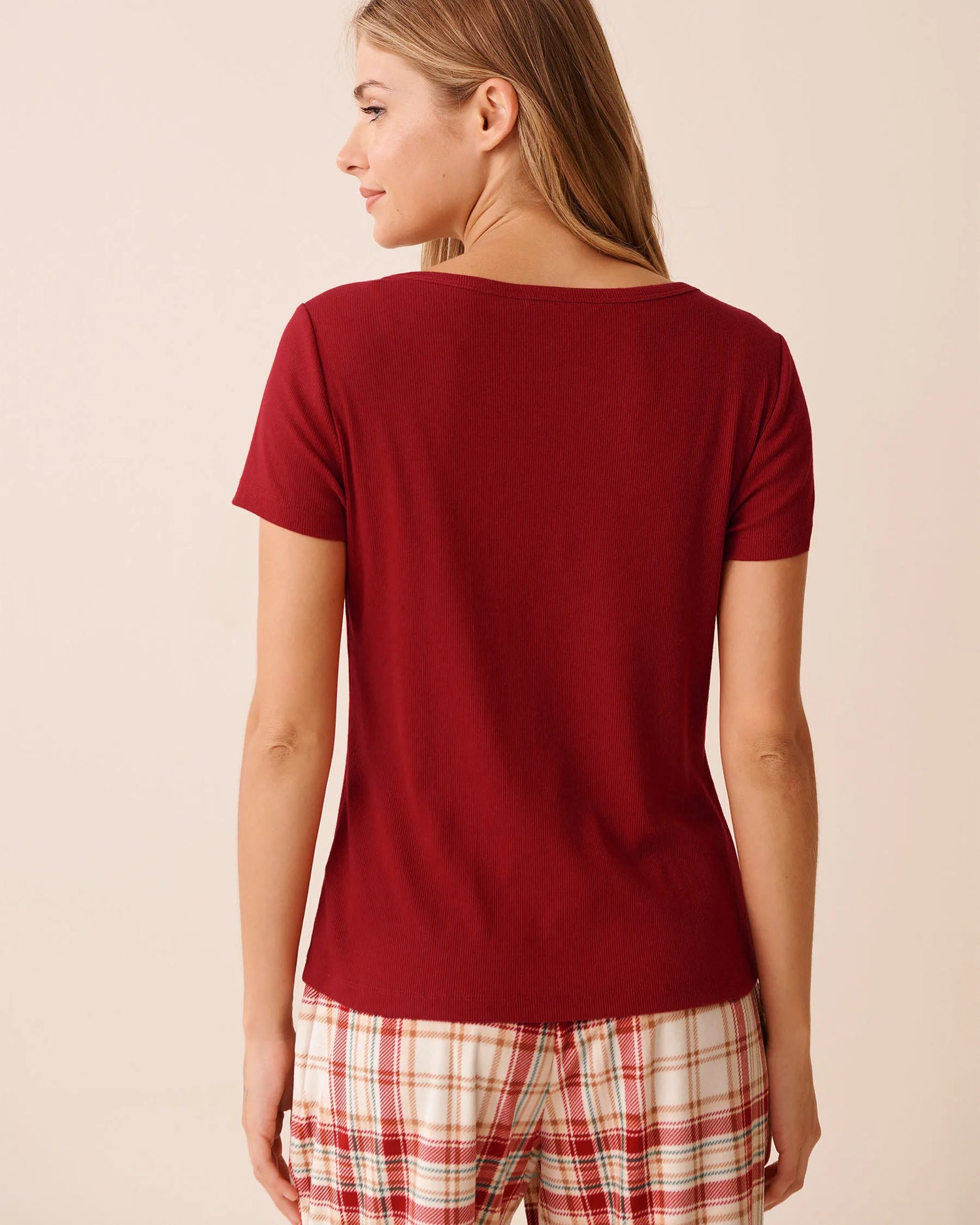 La Vie en Rose_Savvy Red_Ribbed Henley T-shirt_40100804_60215_04