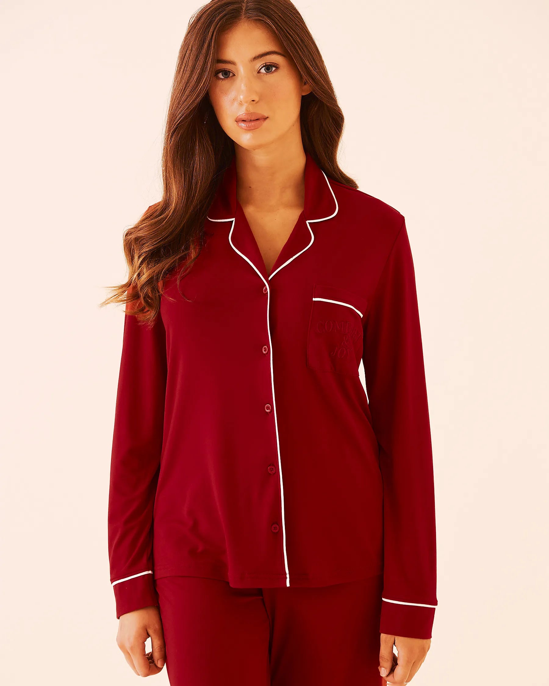 La Vie en Rose_Savvy Red_Comfort &amp; Joy Print Super Soft Button-Down Shirt_40100810_60215_03